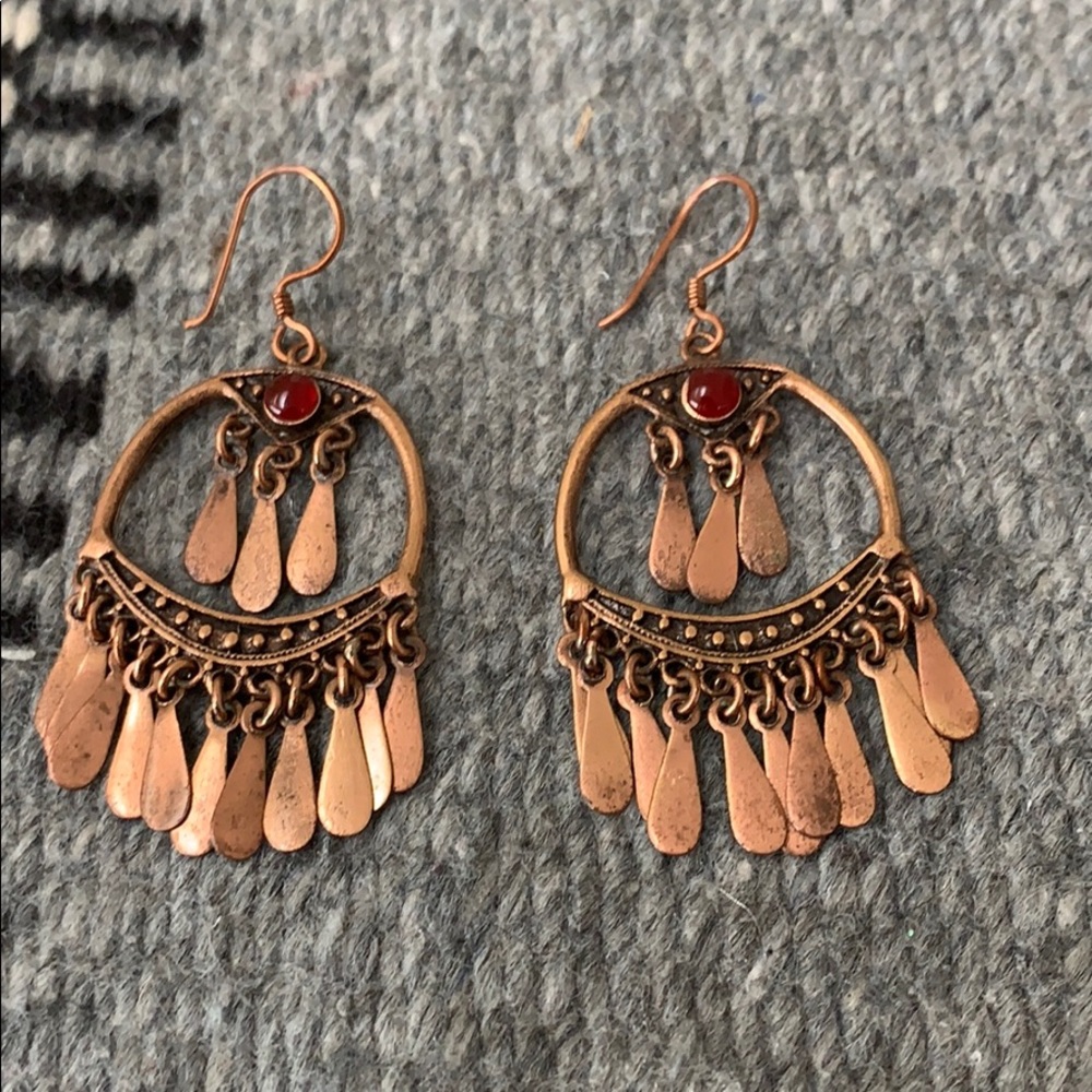 🌸 Lovely copper dangle earrings